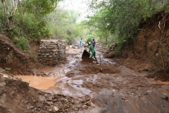 Kenya21400-Preparing-dam-site-5