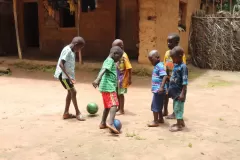 SierraLeone22643-Community-kids-playing-2