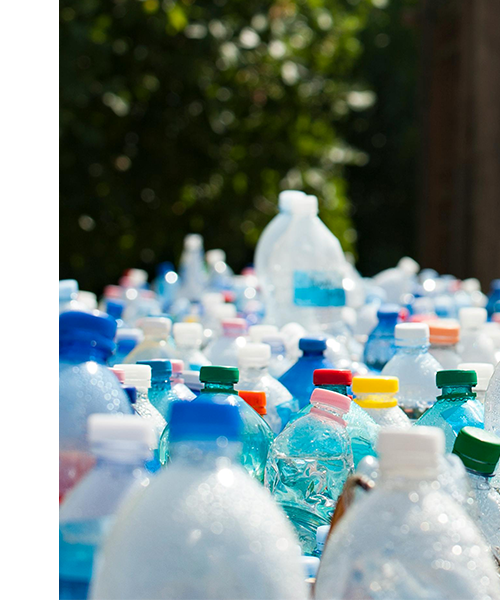 bottled water. plastic particles in drinking water